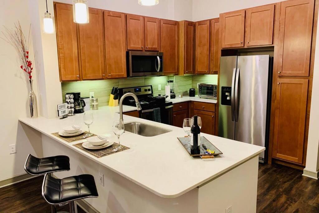 Apartamento New Apart Downtown - 5Min Stadium/Parks/Museum Houston Exterior foto
